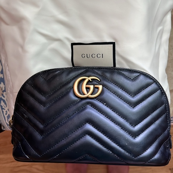 GUCCI GG calfskin marmont Matelasse cosmetic case